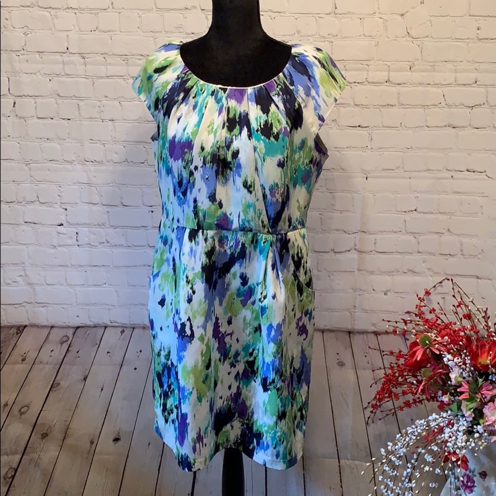 Women’s dress
